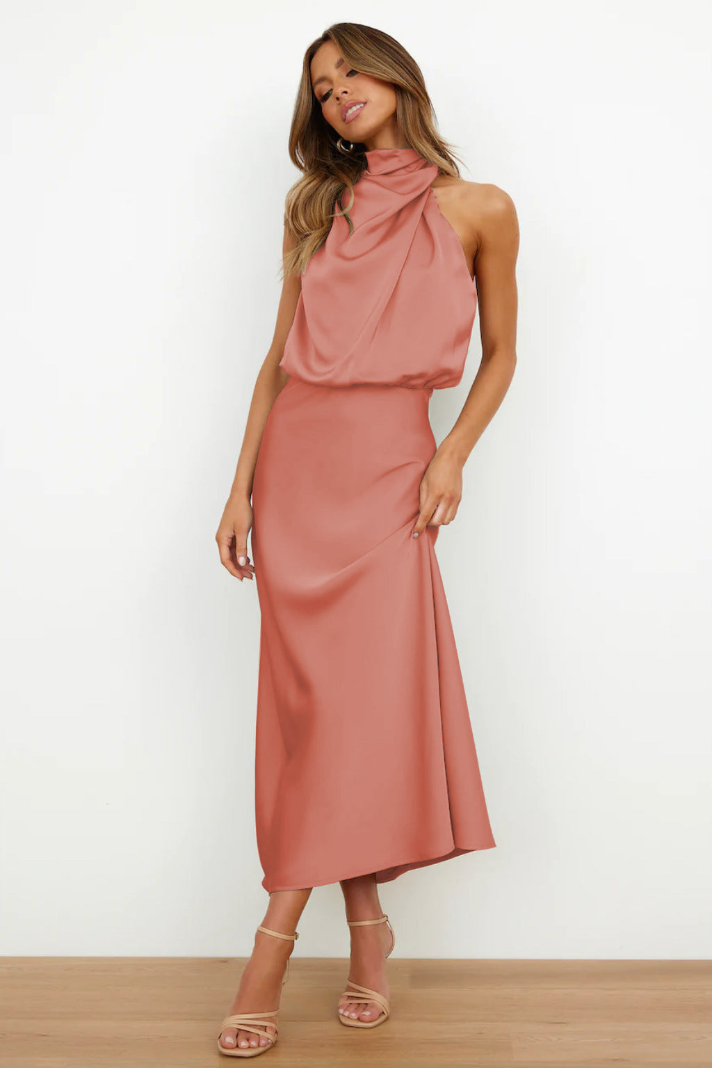 Carlina | Robe Longue Satin à Col Halter