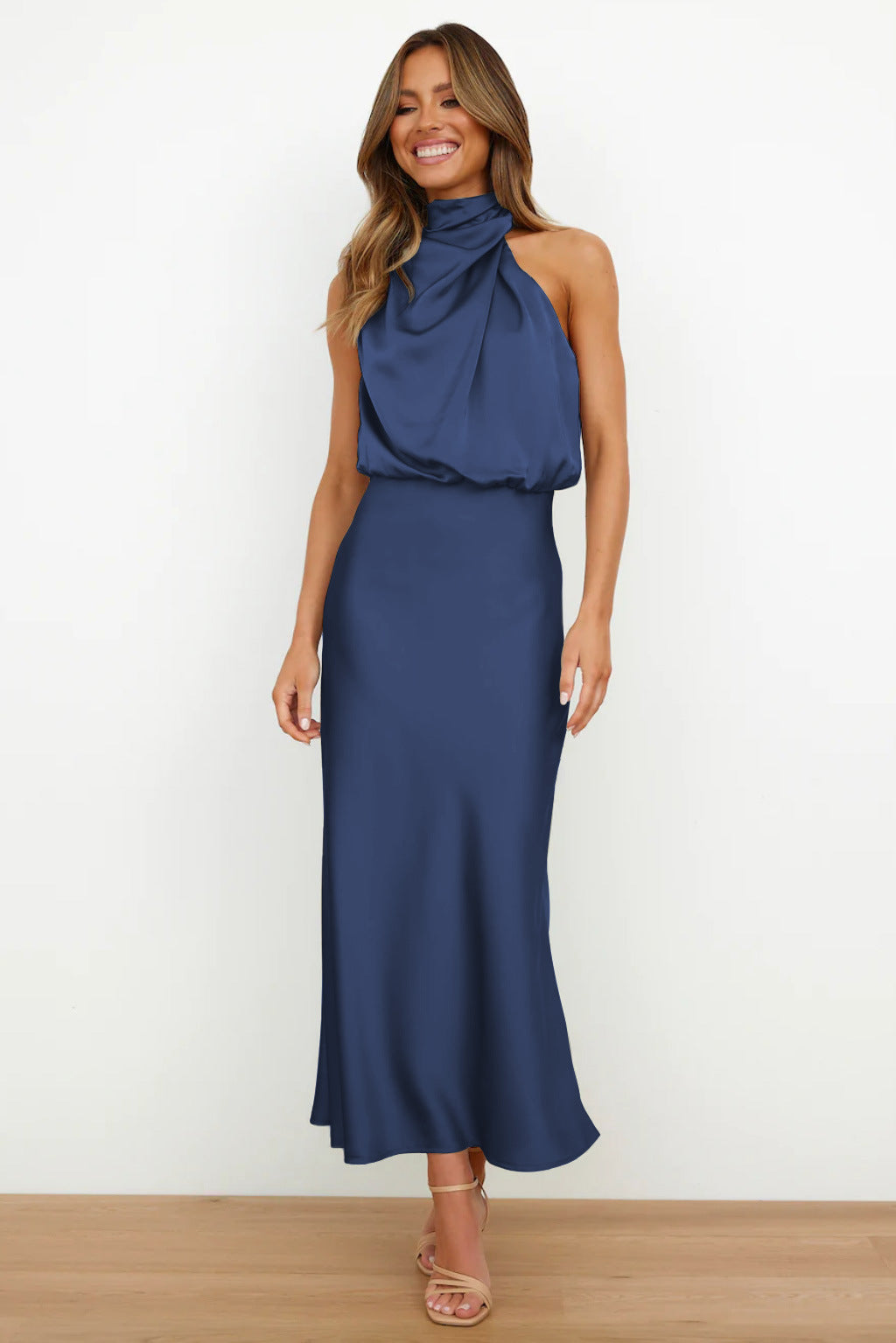 Carlina | Robe Longue Satin à Col Halter