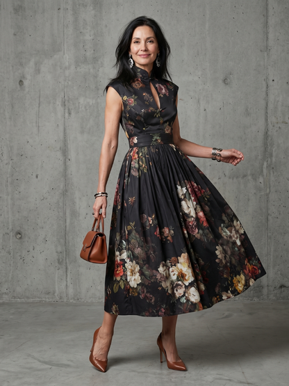 Greta | Robe midi plissée à col montant et ouverture clé