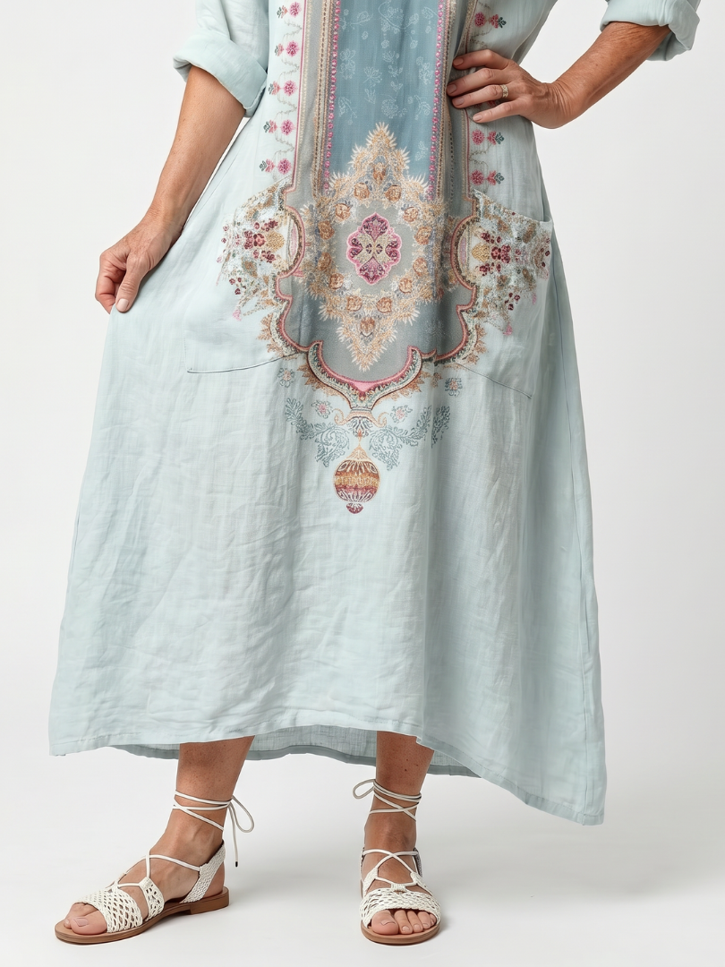 Kassiani | Robe Midi Oversize à Poche Brodée avec Panneau Ornamental