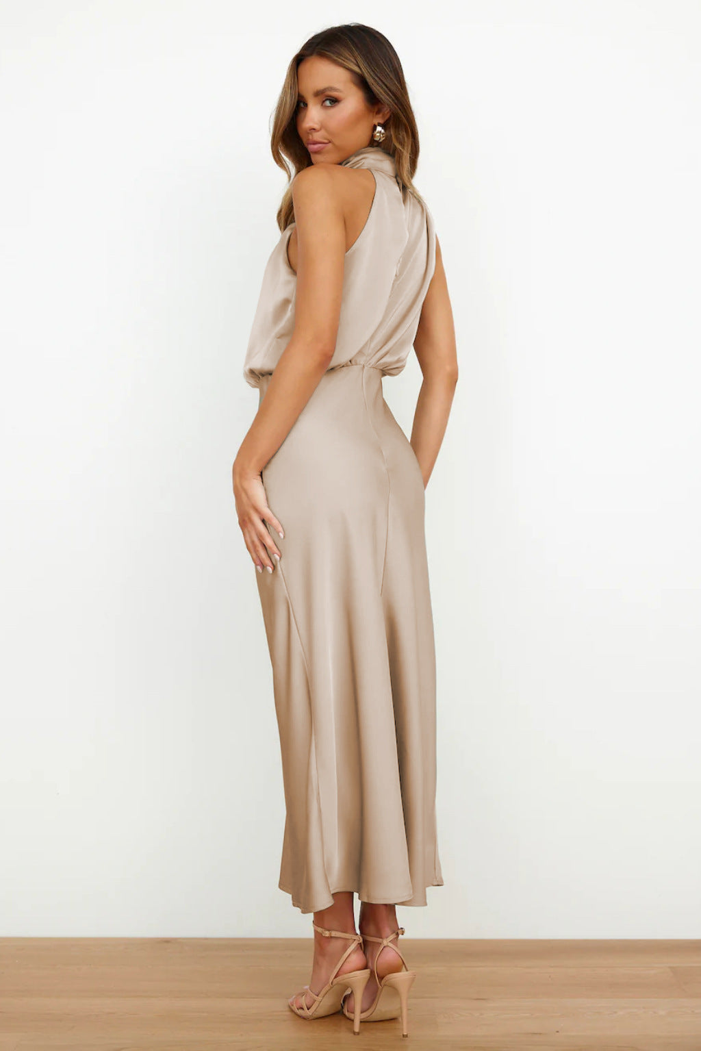 Carlina | Robe Longue Satin à Col Halter