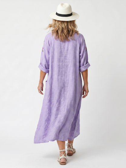Tavi | Robe midi oversized avec poches brodées de fleurs