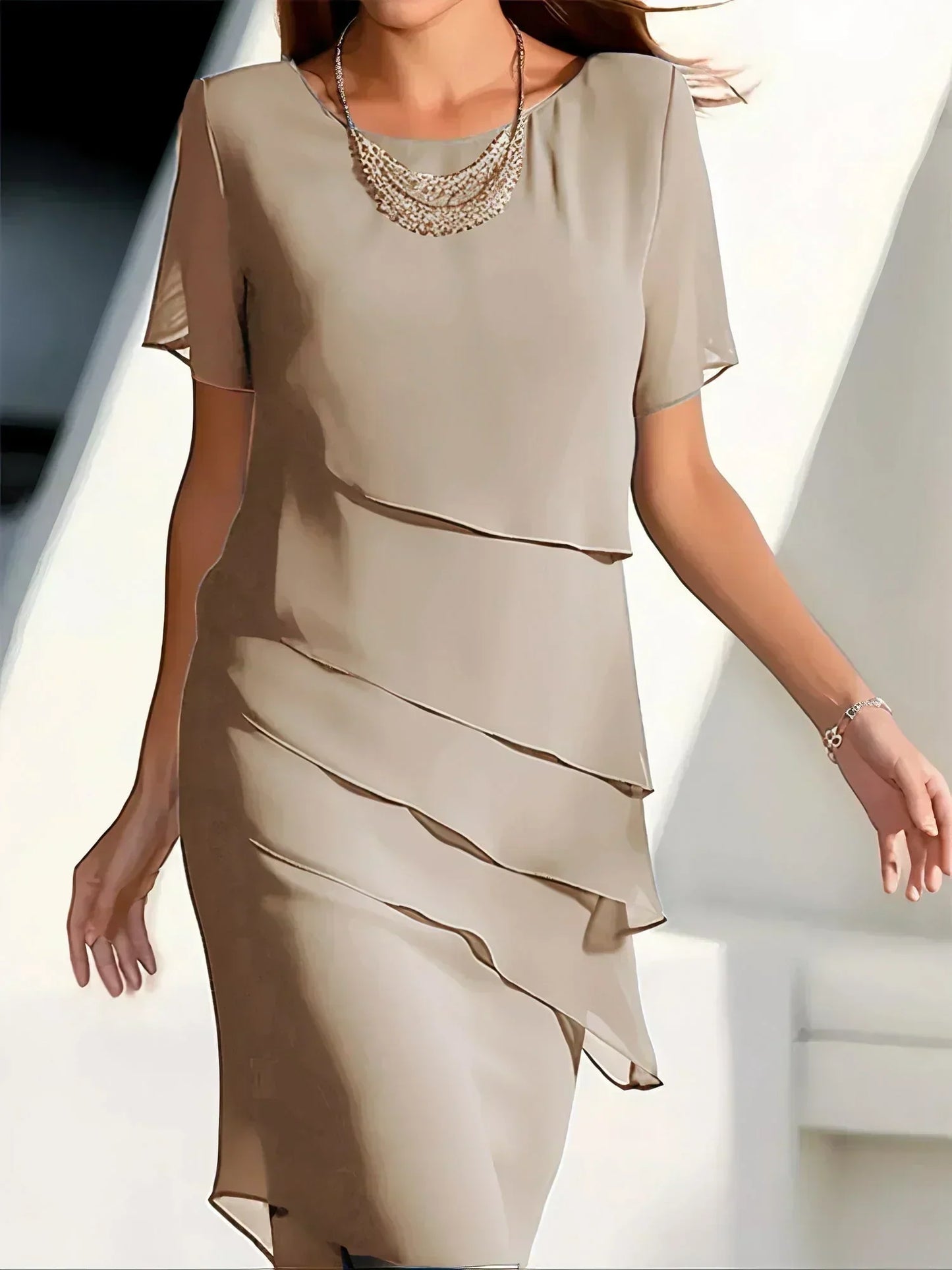 Monika - Robe Midi à Manches Courtes