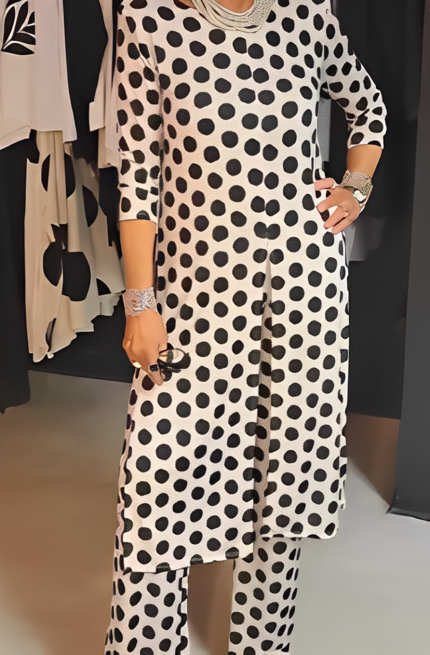 Greta | Ensemble à Pois avec Charme Féminin