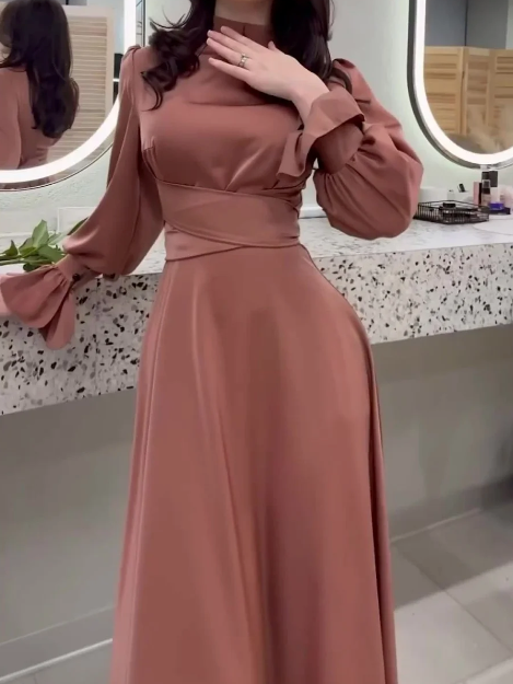 Frost - Robe Maxi Satin Élégante