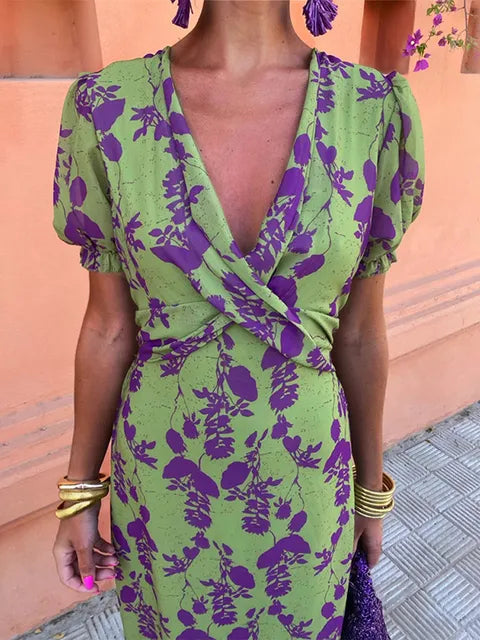 It looks like you've shared a link to a website that features a collection of dresses. However, I can't access external websites directly. If you have specific questions about the dresses, need help with fashion advice, or want to know more about a partic