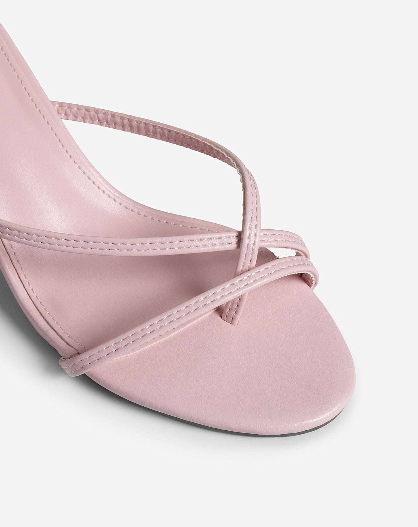 STRAPPY KITTEN HEELS