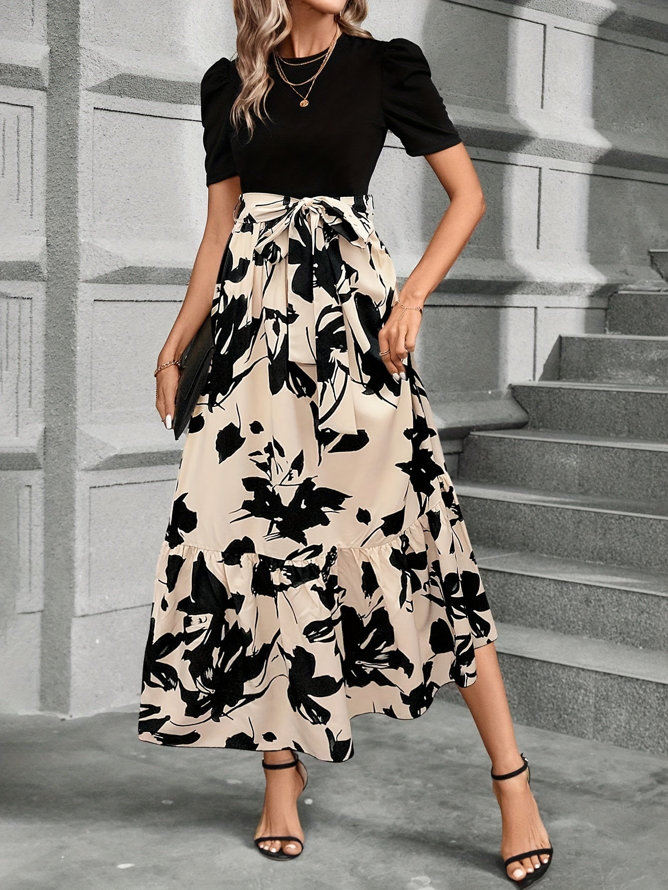 Briony - Robe Florale Taille Haute avec Ourlet Volant